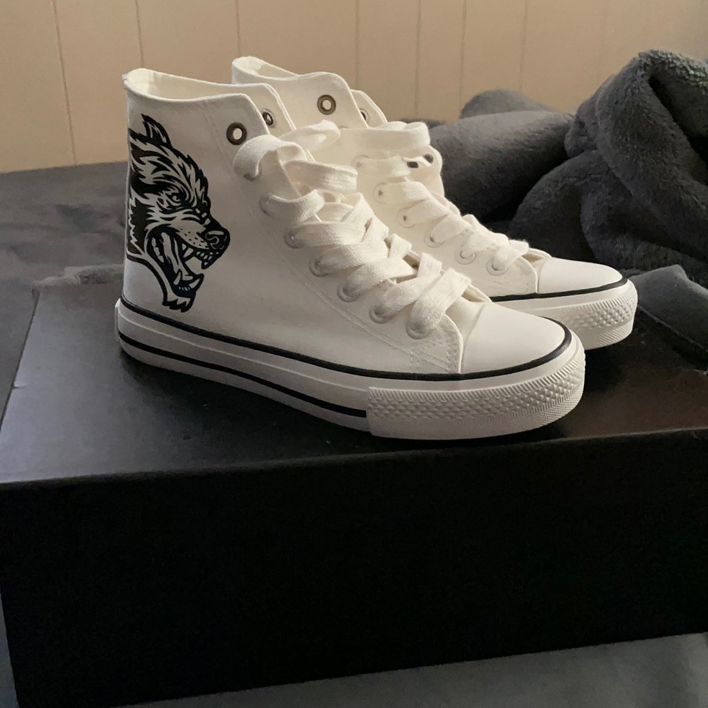 Darc sport wolves club converse